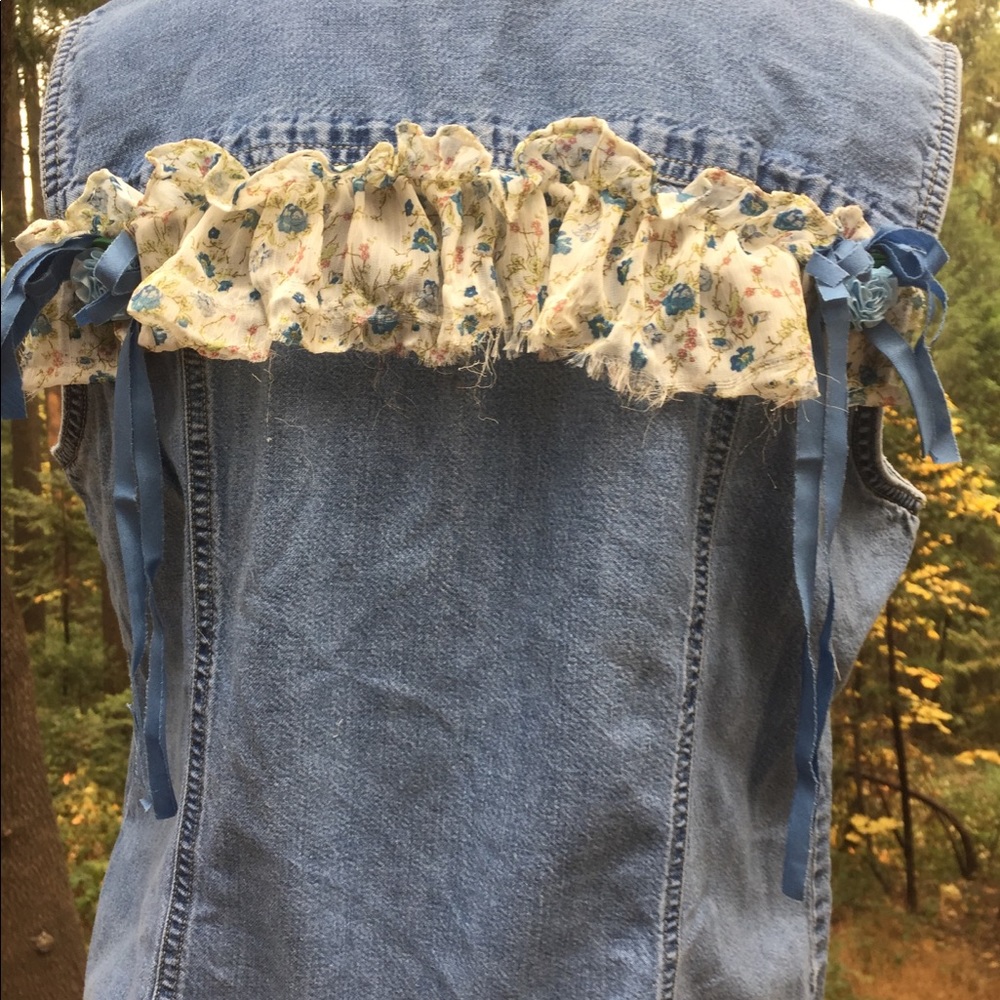 Kreativekristen upcycled Boho style denim waistcoat vintage denim vest - Picture 16 of 16